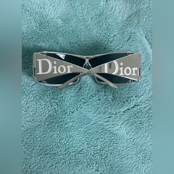 DIOR OVERSHINE VINTAGE MIRRORED SUNGLASSES - Picture 4 of 8